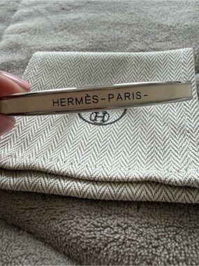 HERMES Logo White Enamel Bangle Bracelet 7.5" Silve Tone